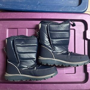 Lands’ End Kids Snow Boots Sz 5